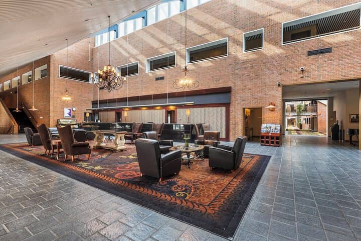 Hotel 104 of 107