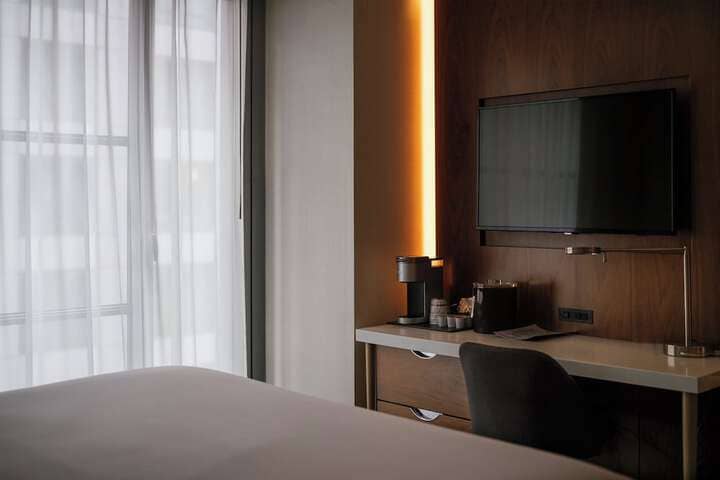Room 40 of 134