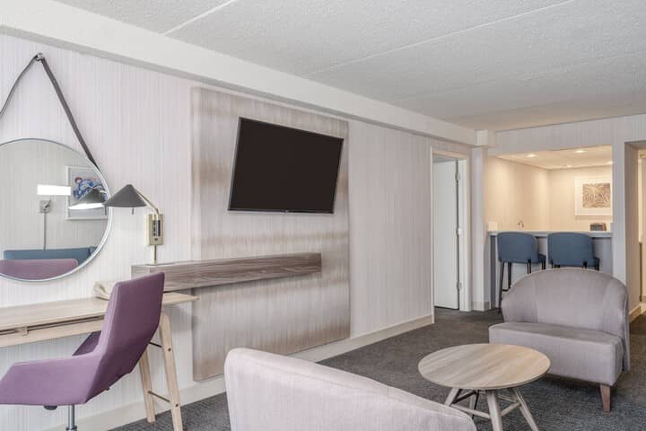Room 8 of 53