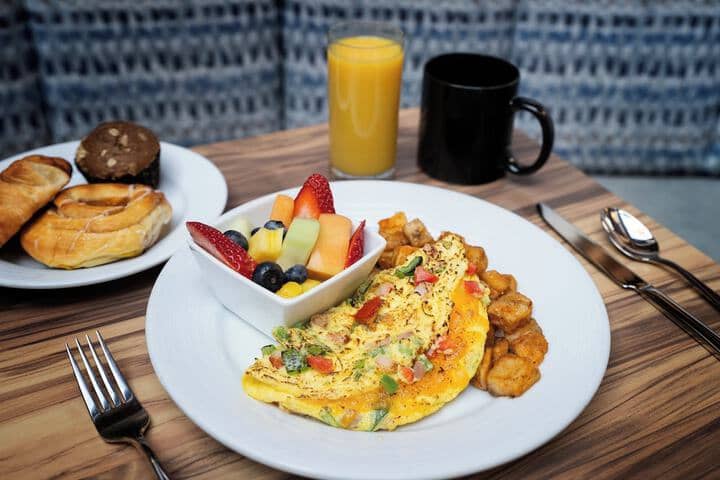 Breakfast area