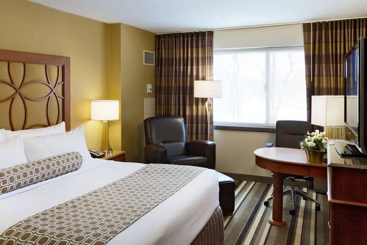 Room 15 of 107