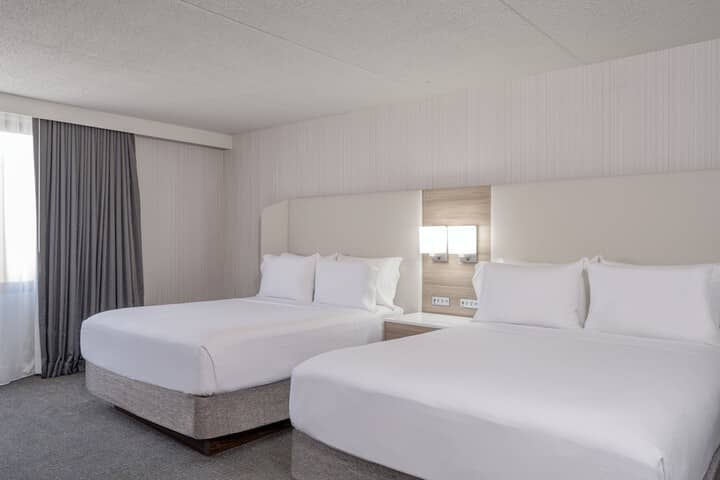 Room 3 of 53