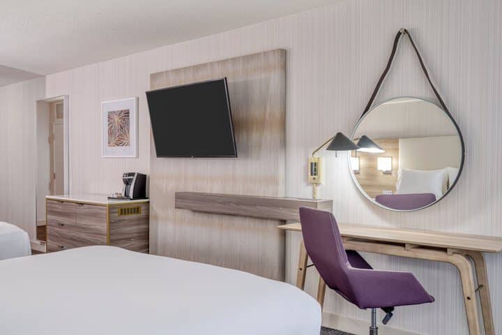 Room 21 of 53