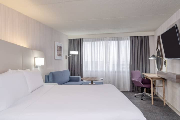 Room 18 of 53