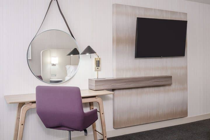 Room 22 of 53