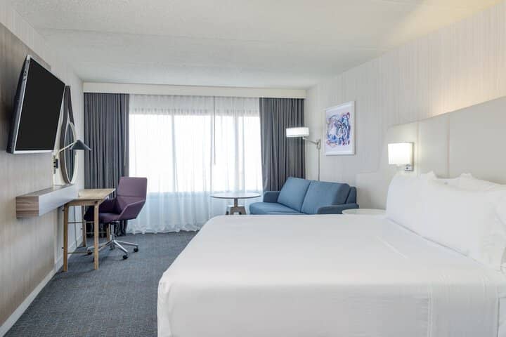 Room 4 of 53